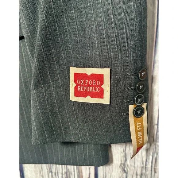 Oxford Republic Mens 46R Blazer Gray Two Button Single Breast Pinstripe Lined - Picture 3 of 7
